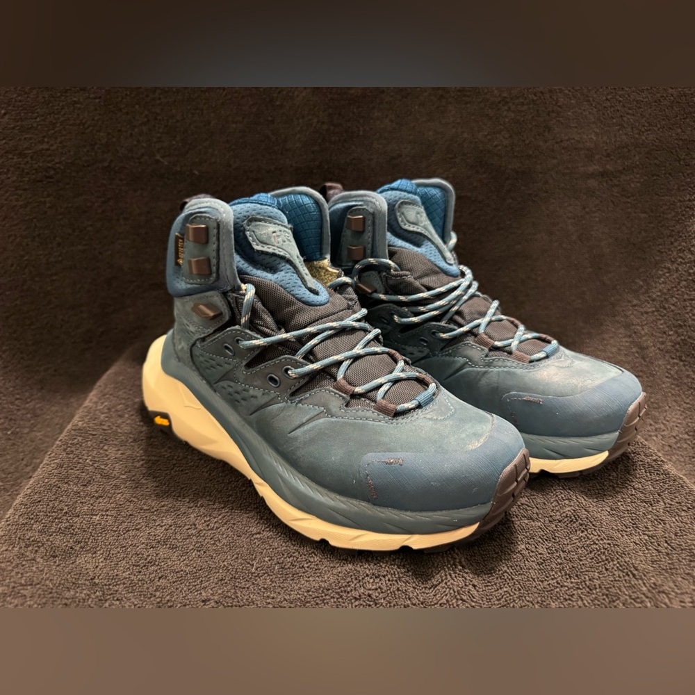 Size 6 - Hoka One One Kaha 2 GORE-TEX Blue Coral W